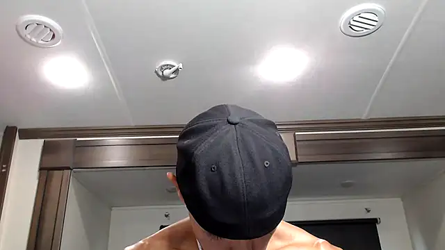 Snapshot of ThickD2C chatting on 11/22/25, 06:40 ThickD2C online show from 11/22/25, 06:40