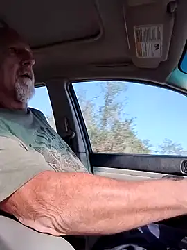 Yankeedave420 online show from 01/01/25, 02:52