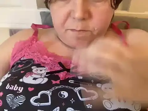 ParisNova online show from 12/31/24, 05:29