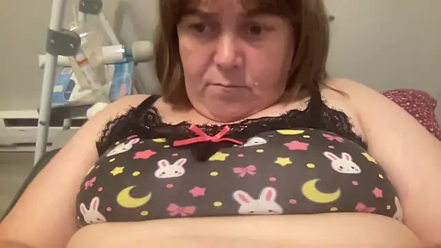 ParisNova online show from 10/19/25, 08:09