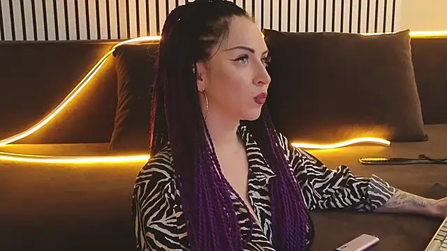 Snapshot of lily_conor chatting on 03/22/25, 09:31 lily conor online show from 03/22/25, 09:31