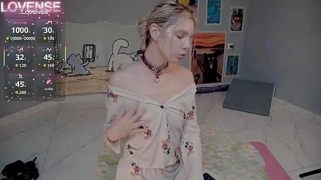 Snapshot of Careful_i_bite chatting on 09/27/25, 05:23 Careful i bite online show from 09/27/25, 05:23