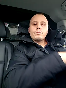 Snapshot of Tiressias chatting on 10/26/25, 12:33 Tiressias online show from 10/26/25, 12:33