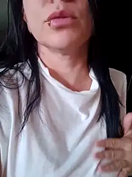 Snapshot of alexa_milsf chatting on 12/25/24, 03:38 alexa milsf online show from 12/25/24, 03:38