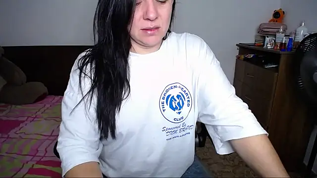 Snapshot of alexa_milsf chatting on 11/27/25, 04:47 alexa milsf online show from 11/27/25, 04:47