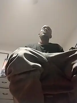 Makeyoucumallover online show from 11/25/25, 10:15