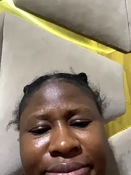 Snapshot of catty3232 chatting on 10/18/25, 01:19 catty3232 online show from 10/18/25, 01:19