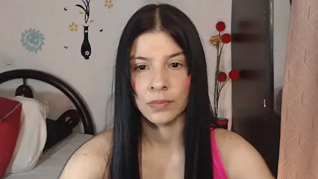 Snapshot of Estefani_32 chatting on 10/05/25, 02:59 Estefani 32 online show from 10/05/25, 02:59