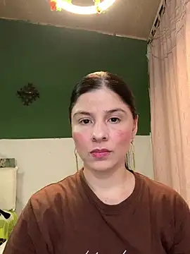 Estefani 32 online show from 02/11/26, 11:32