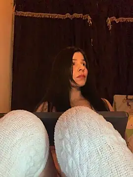 Estefani 32 online show from 03/10/26, 01:54