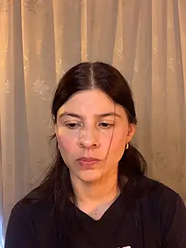 Estefani 32 online show from 05/19/26, 02:45