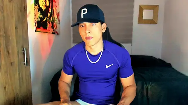 Snapshot of Liam_V chatting on 01/08/25, 01:00 Liam V online show from 01/08/25, 01:00