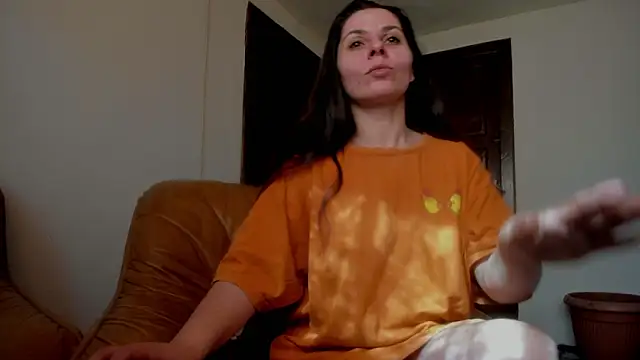 Snapshot of EasyAcee chatting on 03/06/25, 12:09 EasyAcee online show from 03/06/25, 12:09