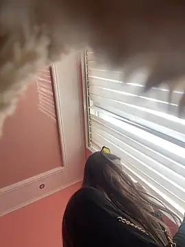 Flossy Vettie online show from 03/18/26, 12:52