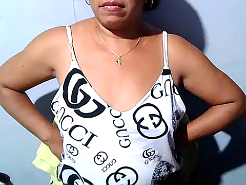 yummytitsxxx168 online show from 02/22/26, 03:07