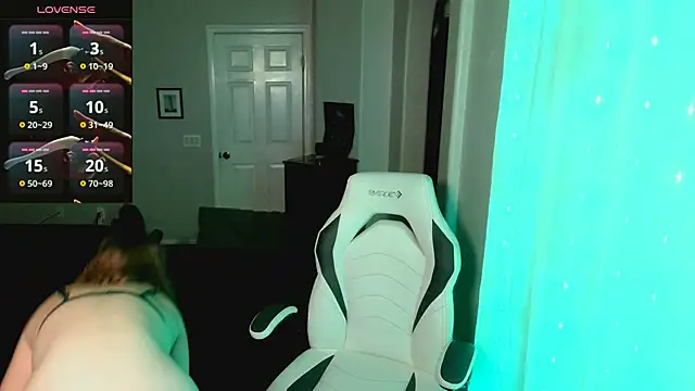 britteebee online show from 11/16/25, 08:42