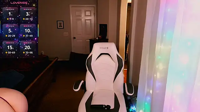 Snapshot of britteebee chatting on 02/07/26, 05:33 britteebee online show from 02/07/26, 05:33