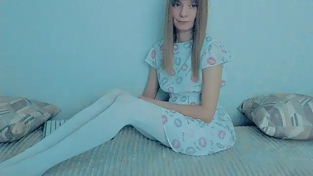 YourCaramel online show from 11/03/25, 03:41