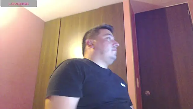 Snapshot of antonycruz chatting on 02/24/26, 02:09 antonycruz online show from 02/24/26, 02:09