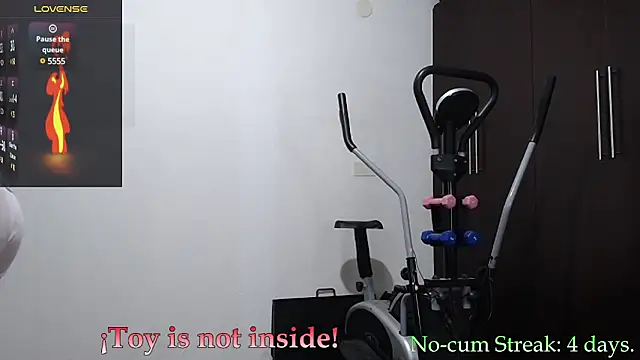 Snapshot of hxmisterh chatting on 01/28/25, 05:22 hxmisterh online show from 01/28/25, 05:22