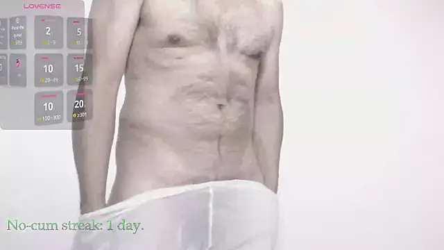 Snapshot of hxmisterh chatting on 10/24/25, 06:37 hxmisterh online show from 10/24/25, 06:37