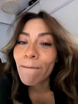 SamyJones9 online show from 10/26/25, 05:46