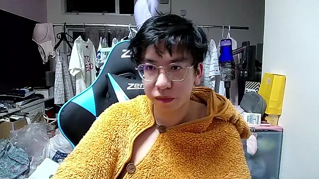 Snapshot of charlie_xdd chatting on 01/12/26, 01:16 charlie xdd online show from 01/12/26, 01:16