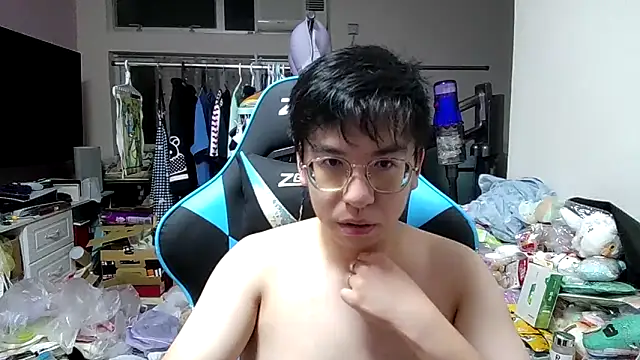 Snapshot of charlie_xdd chatting on 05/08/26, 11:59 charlie xdd online show from 05/08/26, 11:59