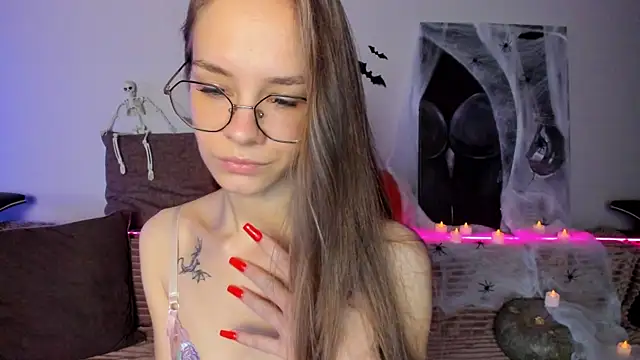 Snapshot of Sunbeam69 chatting on 10/31/25, 04:57 Sunbeam69 online show from 10/31/25, 04:57