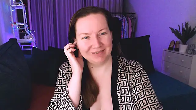 GoddessLara online show from 02/01/25, 11:06