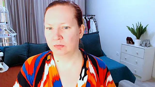 GoddessLara online show from 10/17/25, 03:31