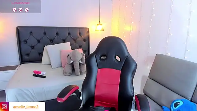 AMELIELEONE online show from 01/13/25, 12:24