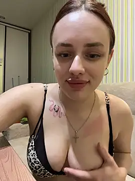 Lisaaan online show from 03/31/26, 10:10