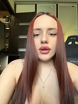Snapshot of Lisaaan chatting on 06/19/26, 10:41 Lisaaan online show from 06/19/26, 10:41