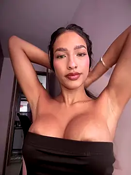 DulceLenns online show from 11/04/25, 07:35