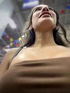 DulceLenns online show from 04/10/26, 08:35