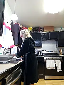 ScarletCallings420 online show from 11/06/25, 07:04