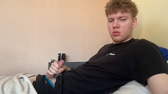 sexybooii6968 online show from 11/04/25, 10:25