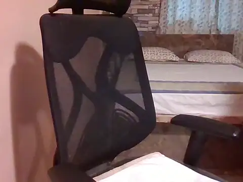 Pinky 4 online show from 09/16/25, 11:44