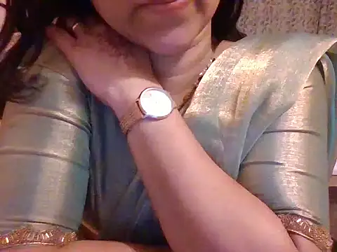 Pinky 4 online show from 11/17/25, 11:54