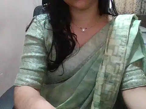 Snapshot of Pinky_4 chatting on 05/05/26, 05:59 Pinky 4 online show from 05/05/26, 05:59
