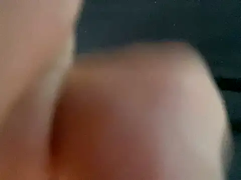 Snapshot of Xt33 chatting on 10/10/25, 01:10 Xt33 online show from 10/10/25, 01:10