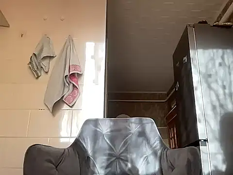 milaja online show from 04/09/26, 03:50