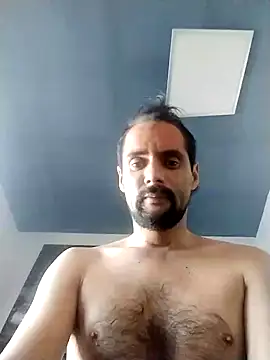 Snapshot of Brhama44 chatting on 06/22/26, 11:13 Brhama44 online show from 06/22/26, 11:13