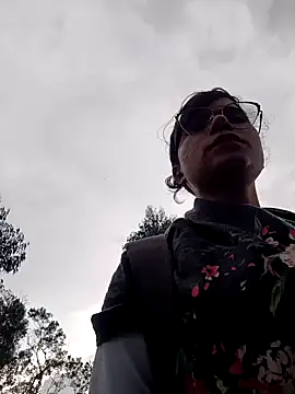 Simone Miller online show from 02/10/25, 09:36