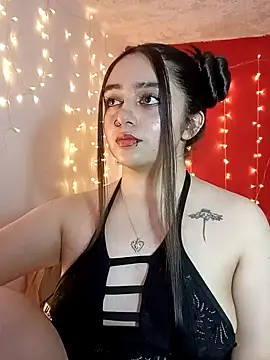 IvonneT online show from 02/02/25, 08:08