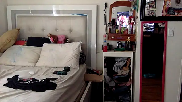 BIG-CkD F online show from 03/18/25, 04:48