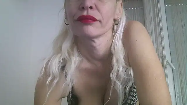 EvaaMina online show from 01/05/25, 08:32