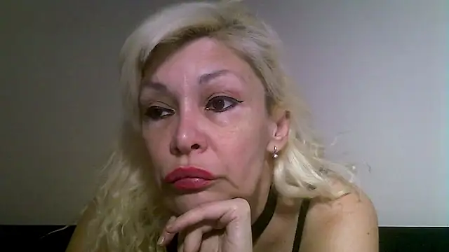 EvaaMina online show from 04/23/26, 07:49