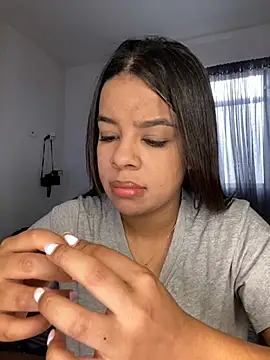 trianawhite online show from 01/20/25, 03:39